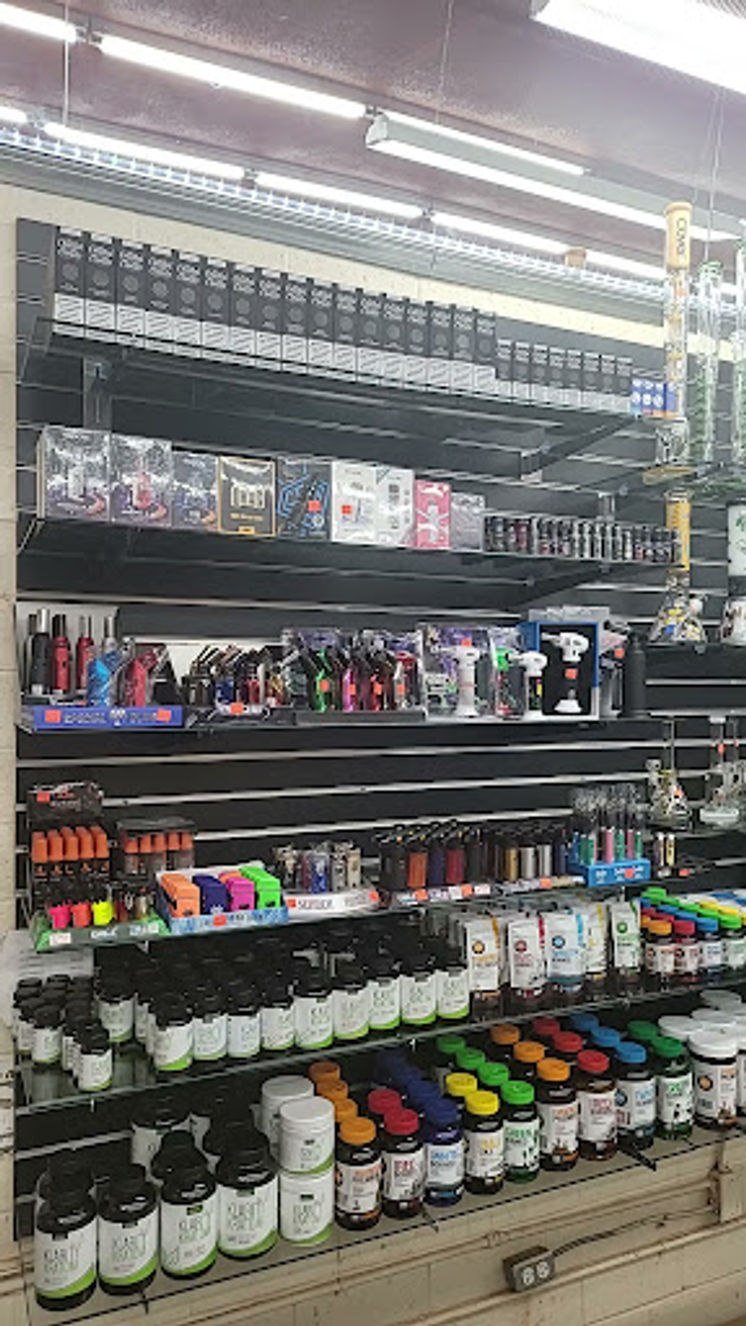Tobacco & Vapes